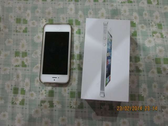 Iphone 5 White second 16 GB Garansi SES 100% mulus