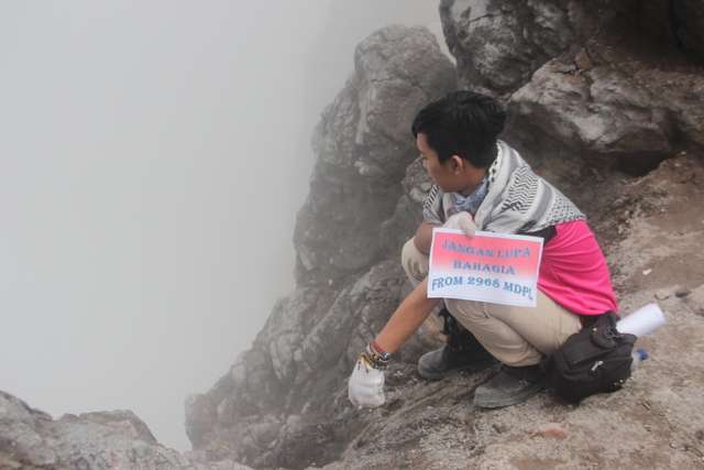 FOTO FOTO PENDAKIAN GUNUNG MERAPI