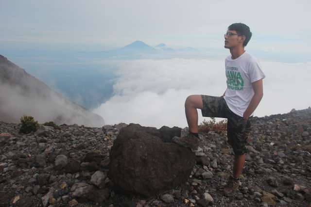 FOTO FOTO PENDAKIAN GUNUNG MERAPI