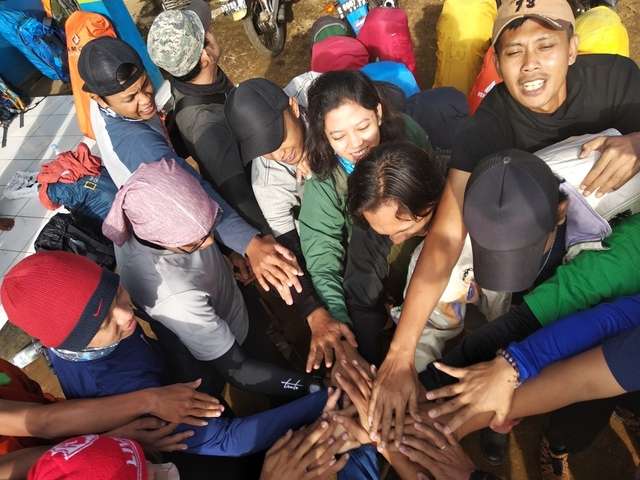 &#91;Catper&#93; Pendaki kantoran menyapa atap Jawa Tengah Slamet 3.248mdpl via Dipajaya