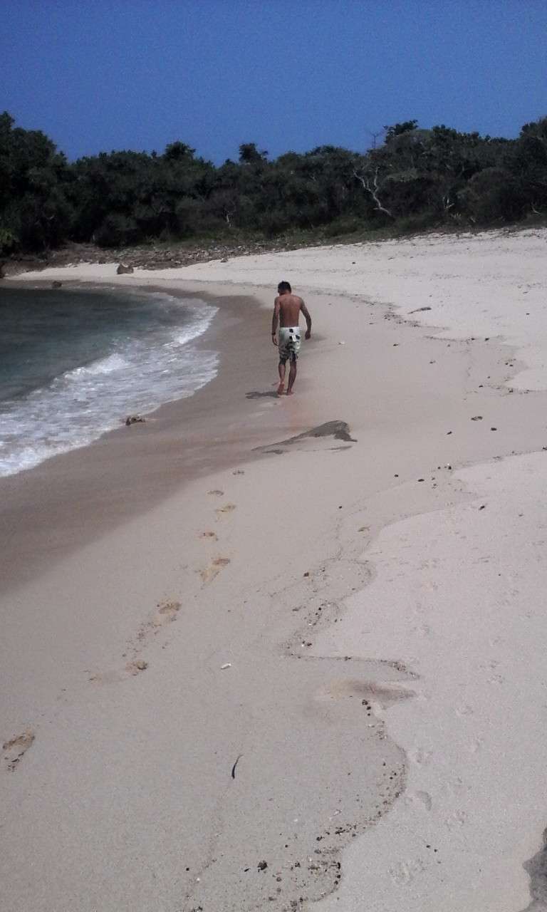 Keindahan Wedenciut, Pantai Tersembunyi di Malang Selatan