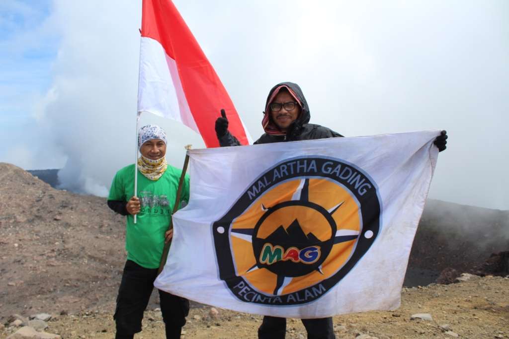 &#91;Catper&#93; Pendaki kantoran menyapa atap Jawa Tengah Slamet 3.248mdpl via Dipajaya