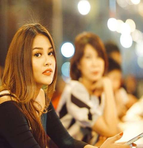 Mengagumkan! 7 Artis Cantik Ini Punya Bibir Paling Sensual