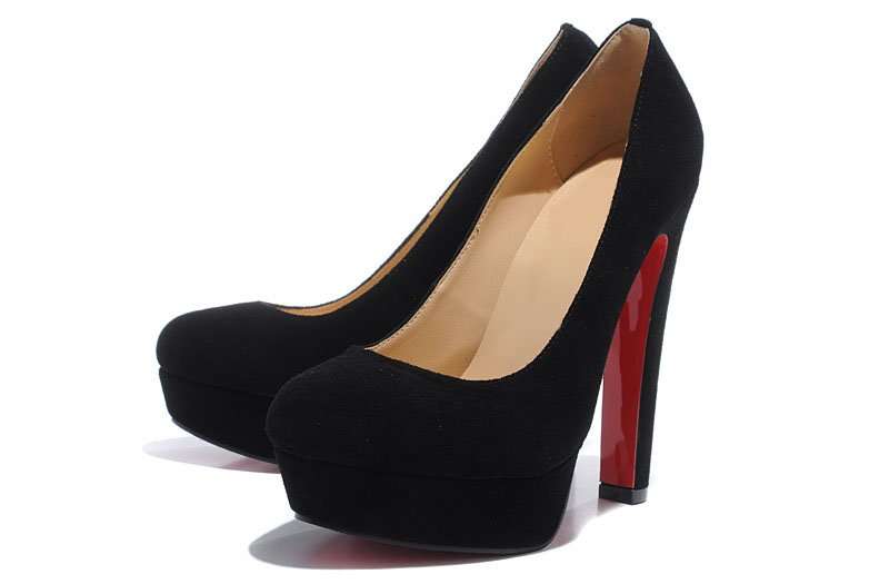 5 High Heels Untuk Perempuan Bertubuh Gemuk