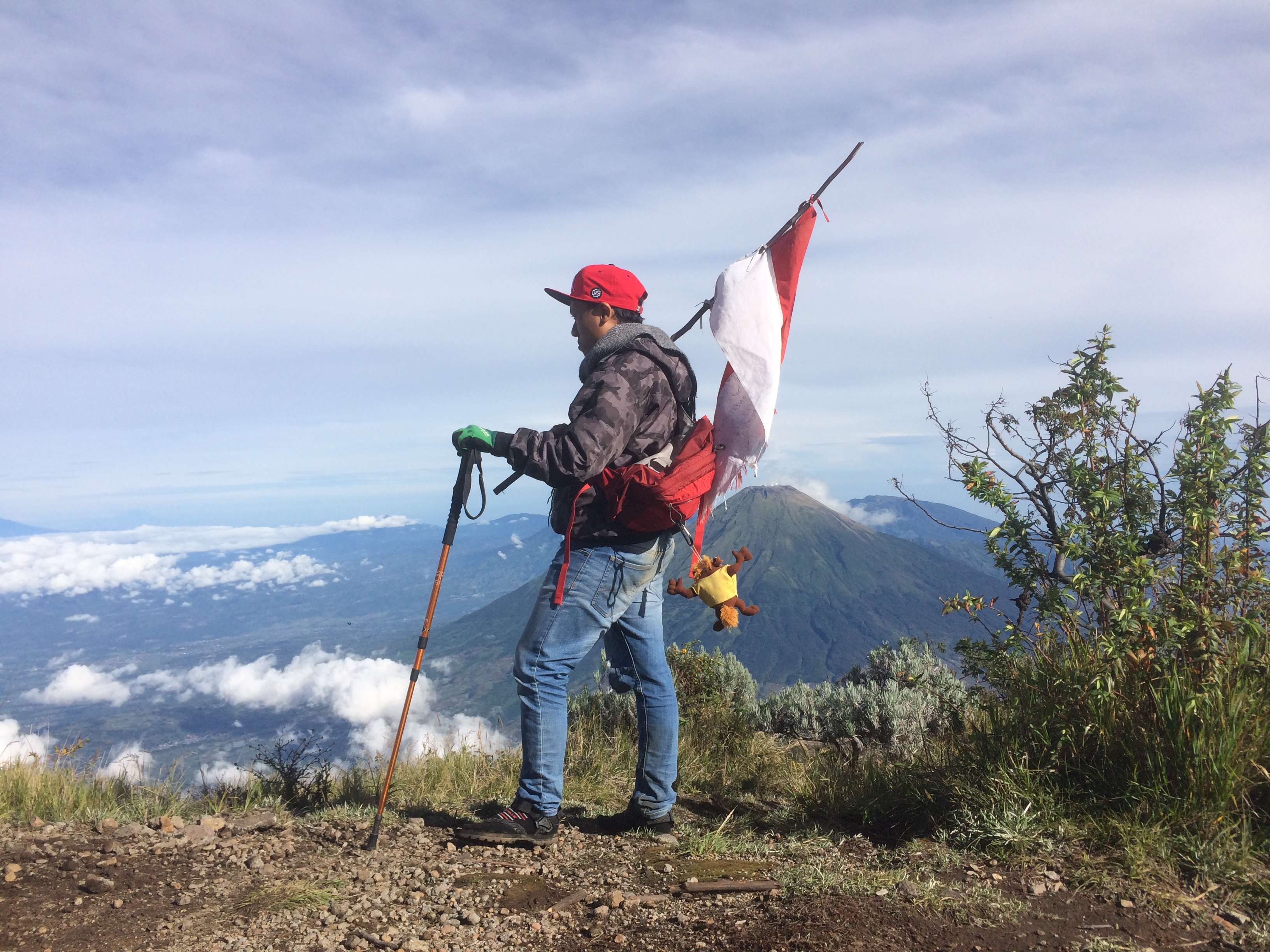 Menggapai puncak rajawali gunung sumbing via banaran 31 maret - 02 april 2017