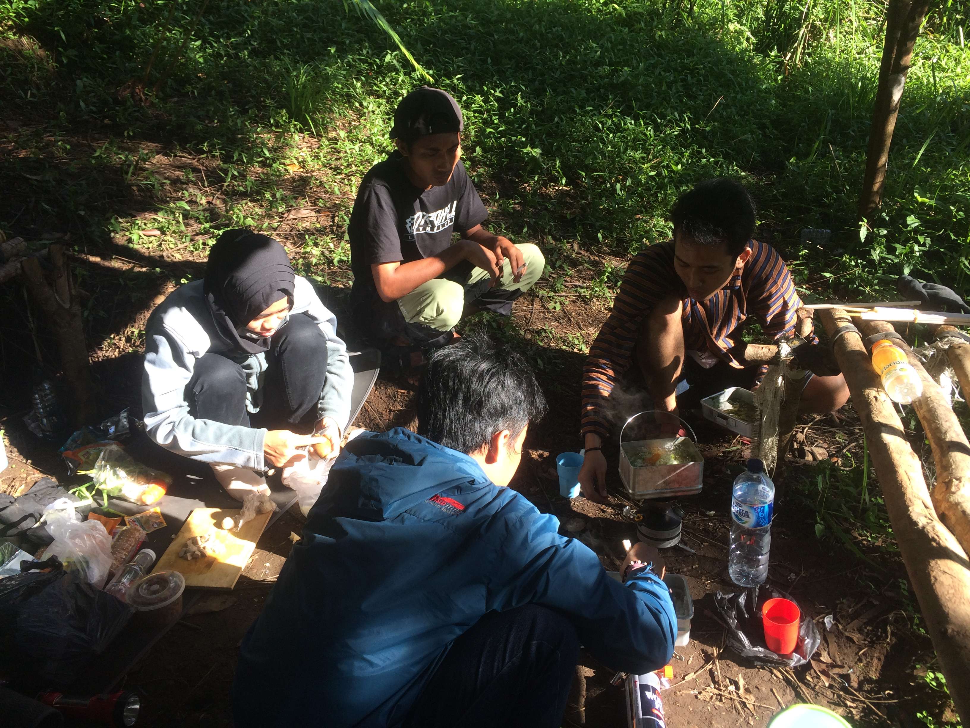 Menggapai puncak rajawali gunung sumbing via banaran 31 maret - 02 april 2017