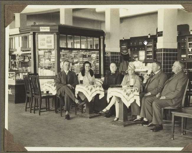 Balasan #216 dari Koleksi Foto Hitam Putih Indonesia Jaman 