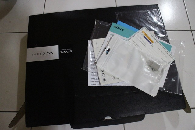 Jual Sony Vaio SVF14212SGB
