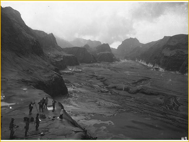 Gn.Kelud, Sejarah Panjang dan Anomali Letusan+Foto Ekspedisi thn 1901