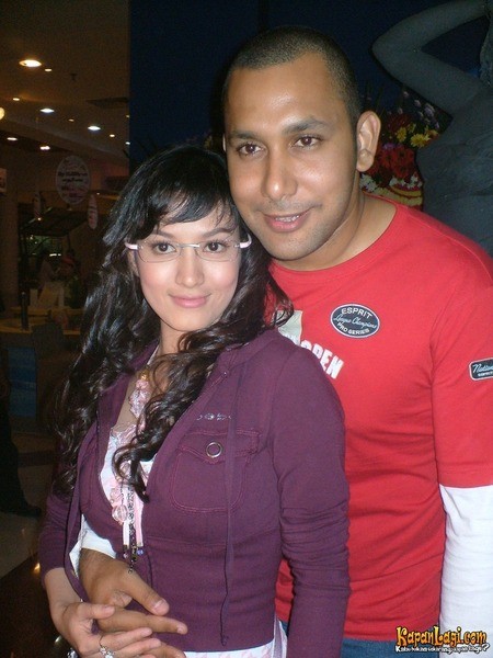 (Update) Kumpulan Foto Indah para Artis Calon Anggota Legislatif