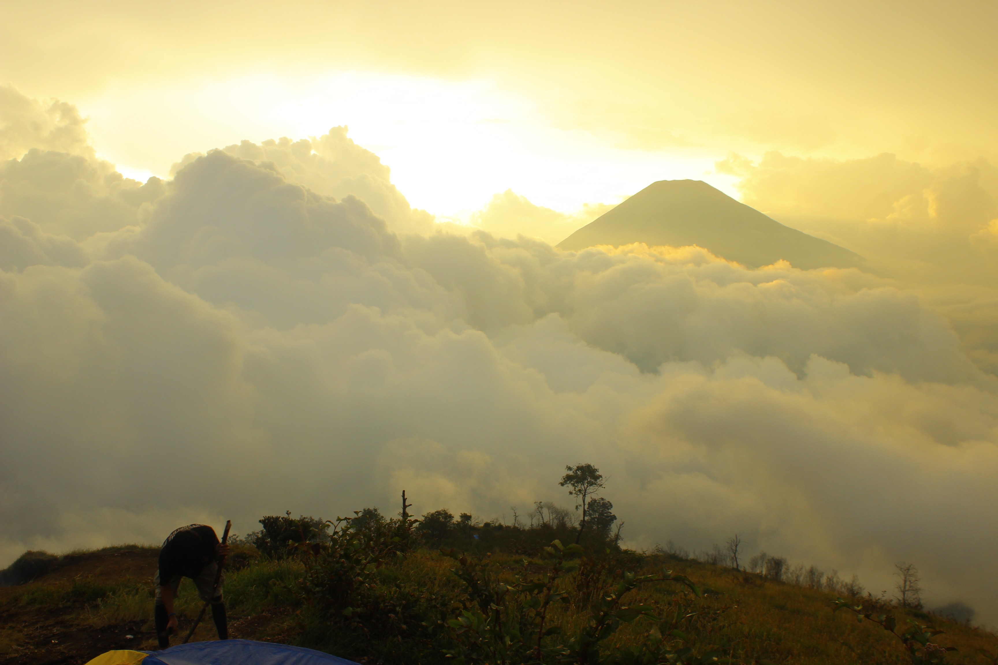 SHARE FOTO GUNUNG ADUHAI