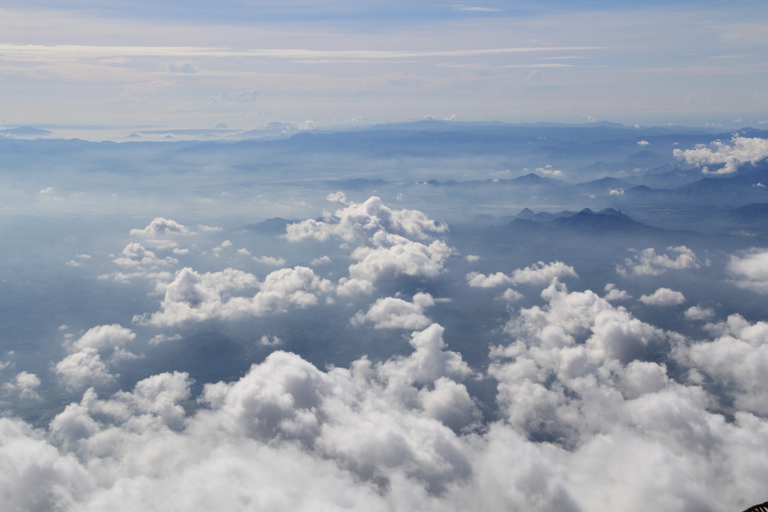 SHARE FOTO GUNUNG ADUHAI