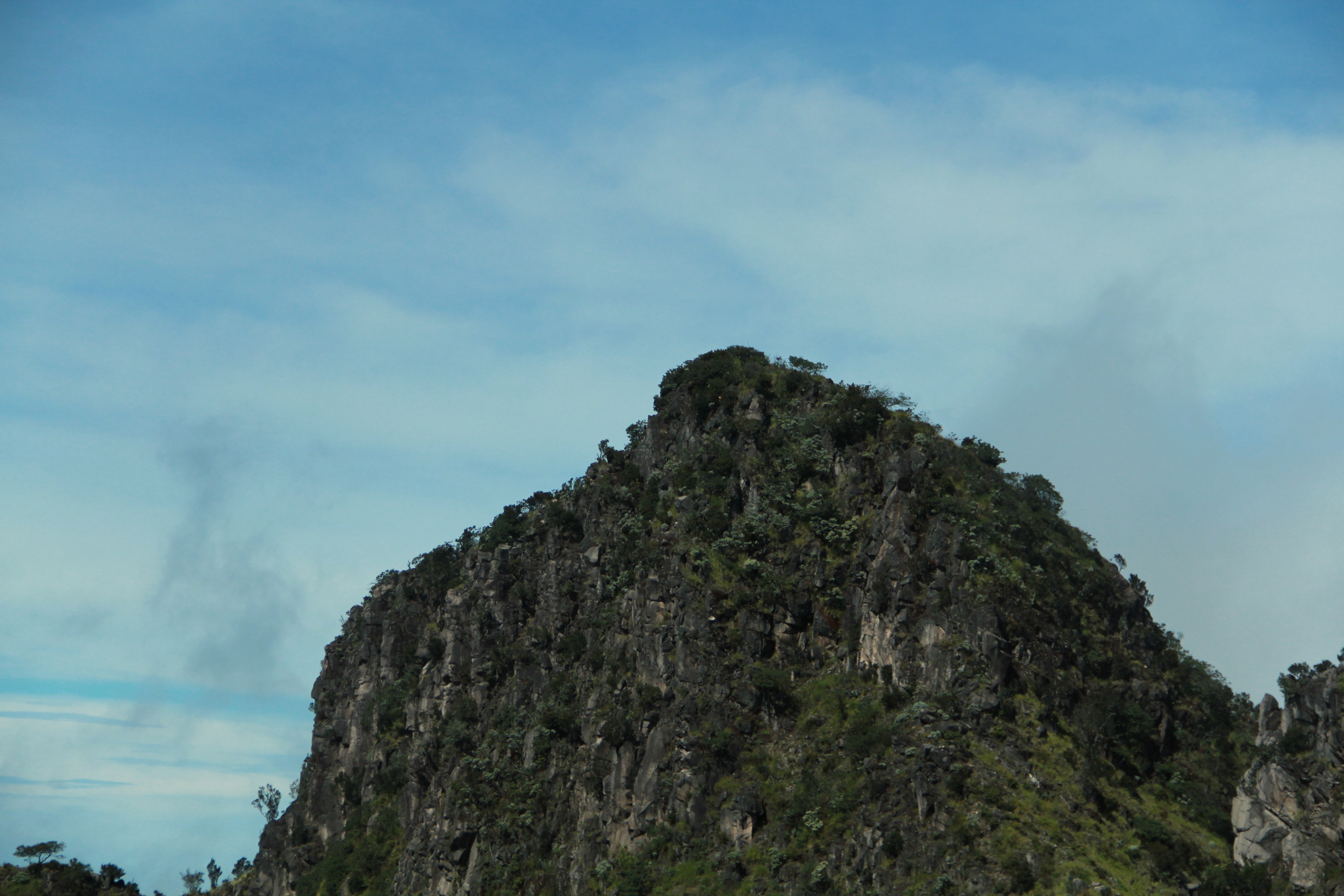 SHARE FOTO GUNUNG ADUHAI