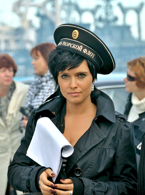 wiu-woman-in-unifporm