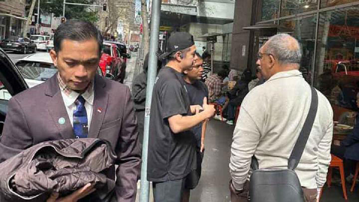 Mahasiswa Indonesia Pergoki Anggota Komisi XI DPR Saat Ingin Pelesir di Sydney