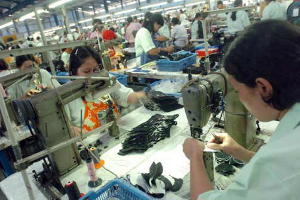 BPS Catat Impor Tekstil &amp; Sepatu China Lbh Rendah dr Data ITC, Bea Cukai Disorot