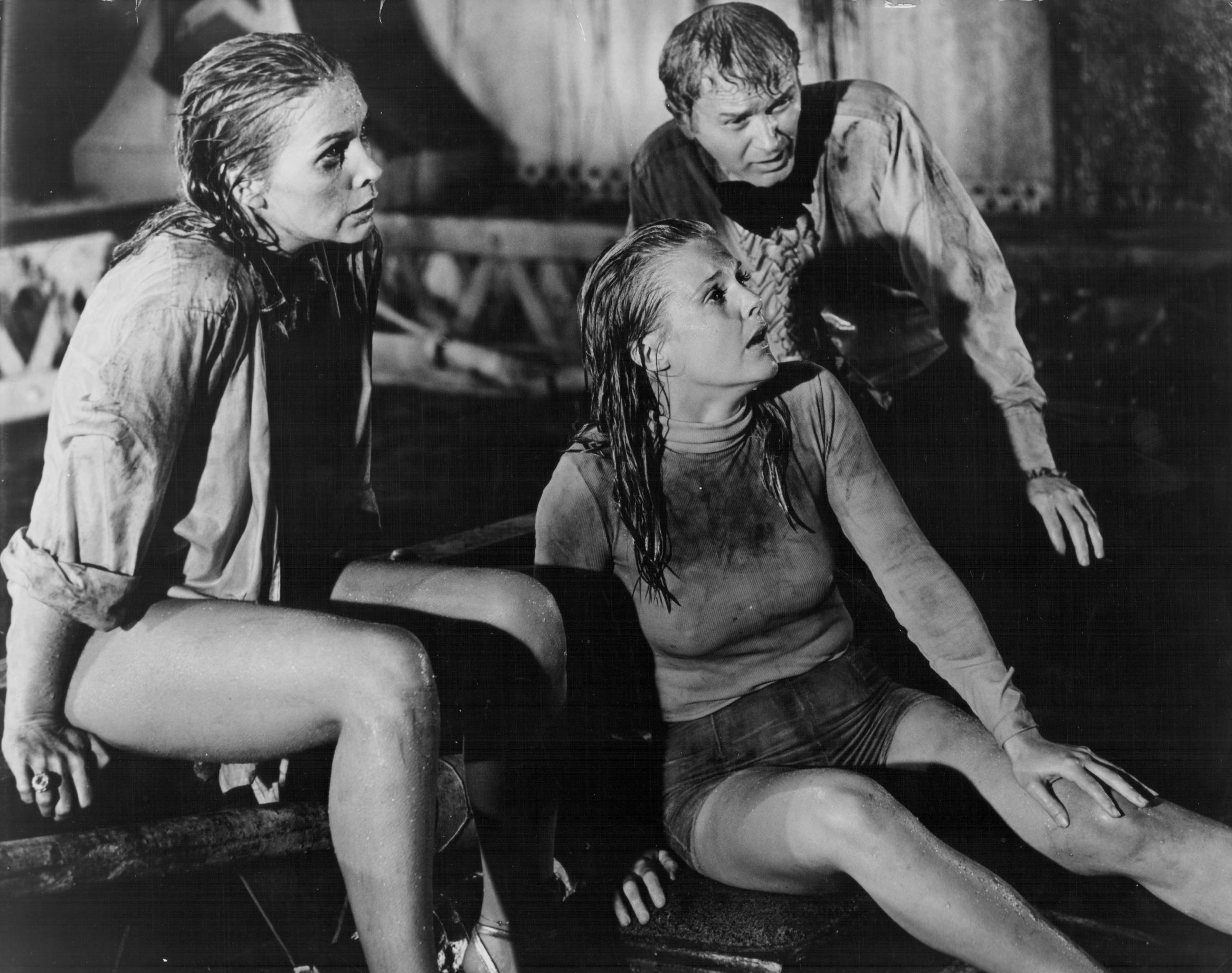 [TERBAIK KAYAK ENTE GAN] 17 Film Petualangan Laut Terbaik