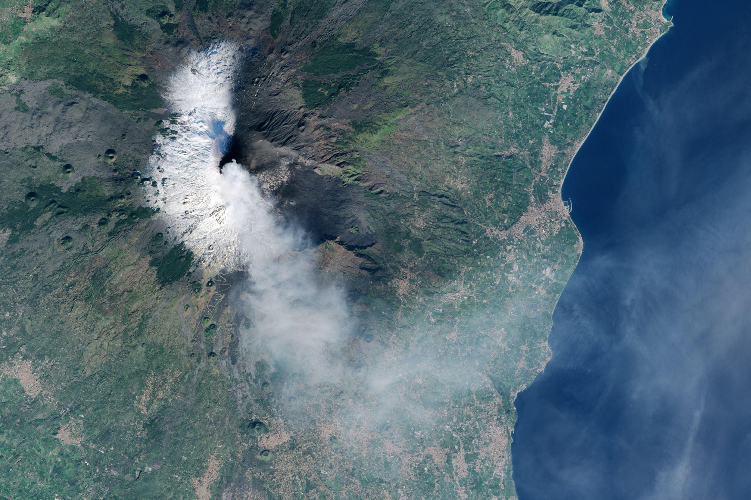 Letusan Gunung Berapi Sepanjang Tahun 2015