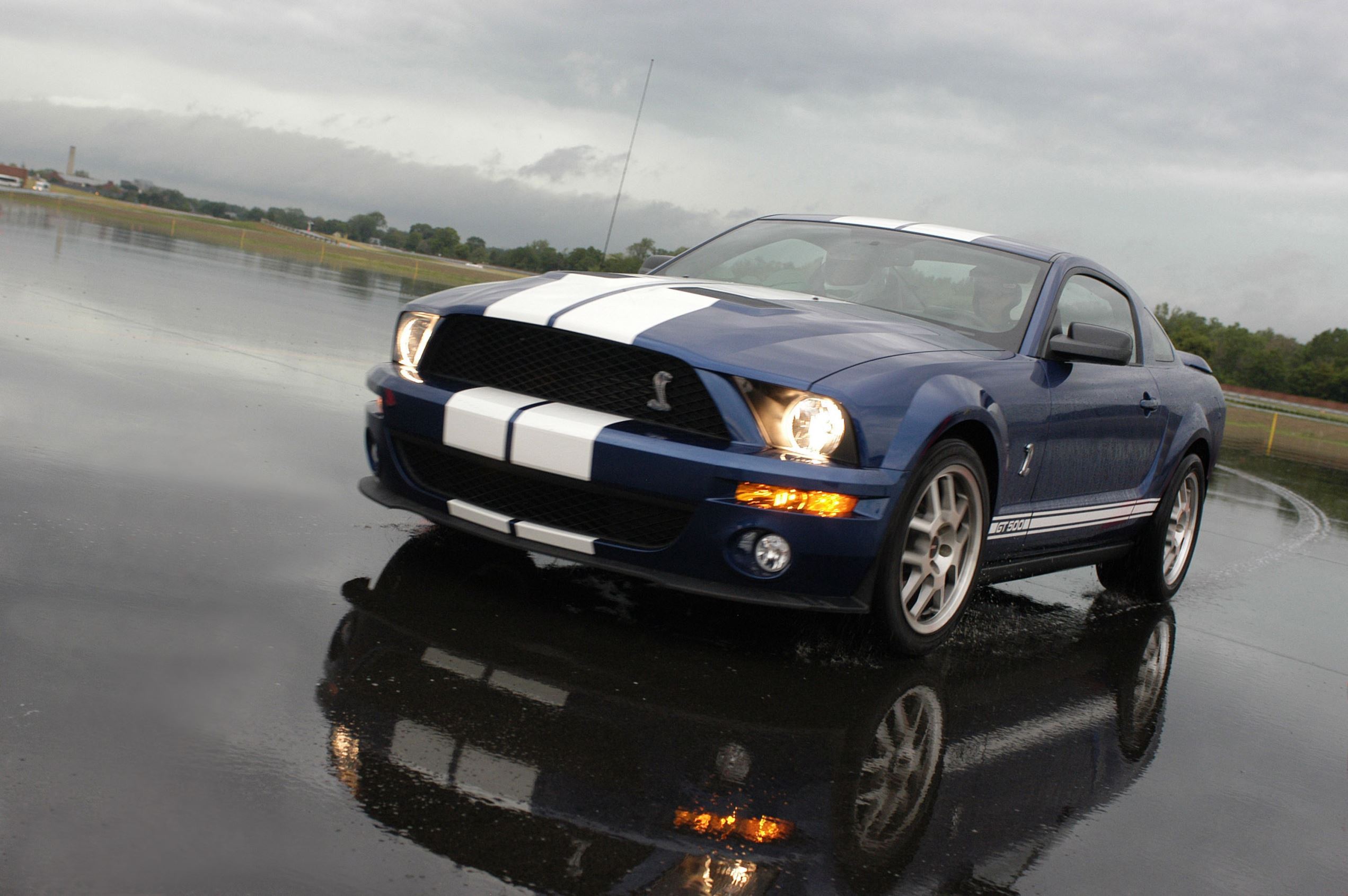 Bintang F1 dan Mobil Miliknya