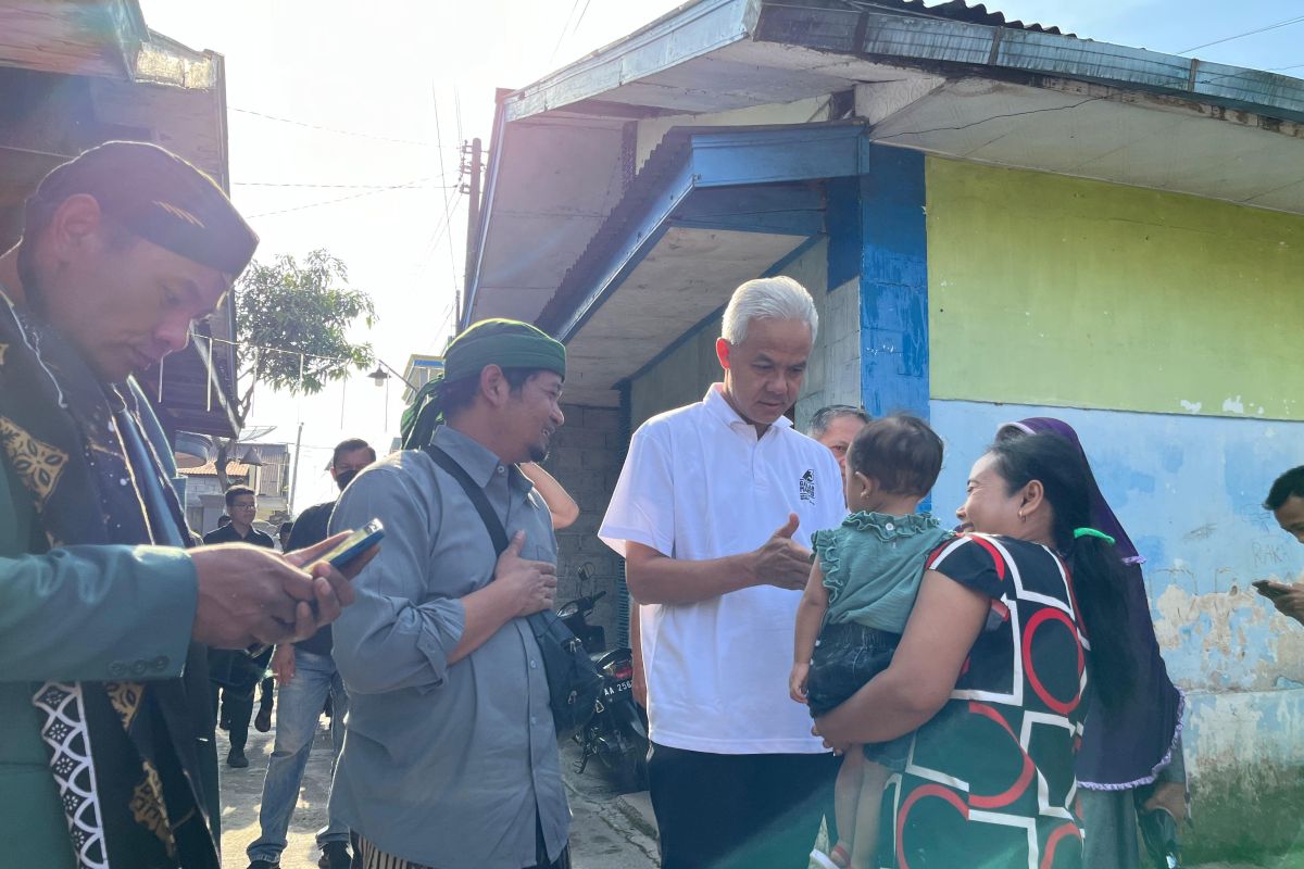 Menginap di rumah warga, Ganjar disuguhi &quot;tempe kemul&quot; khas Wonosobo