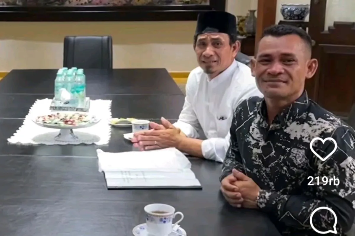 dua-warga-kampar-nekat-cegat-jokowi-di-solo-diduga-curhat-penyerbotan-lahan