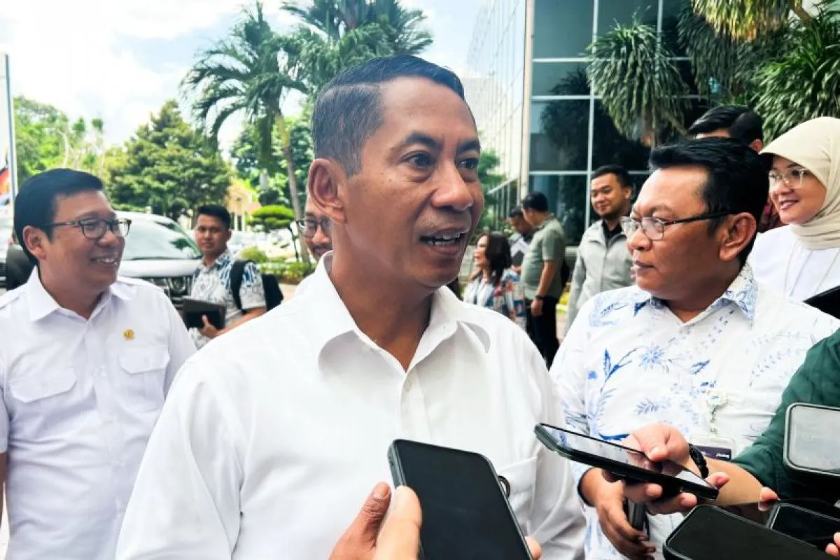 Dirut Bulog Mayjen TNI Novi Helmy sebut masih sebagai prajurit