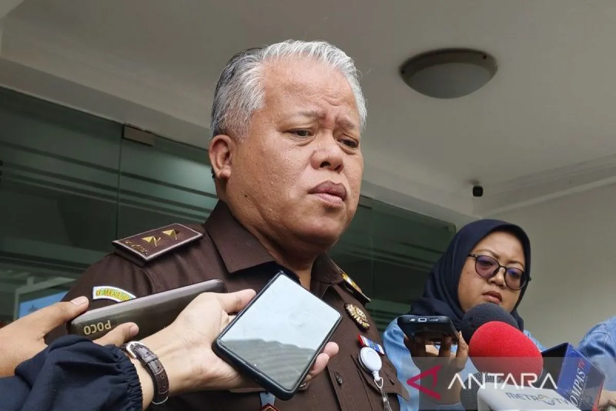 Kejagung periksa Miss Indonesia 2010 terkait kasus minyak mentah