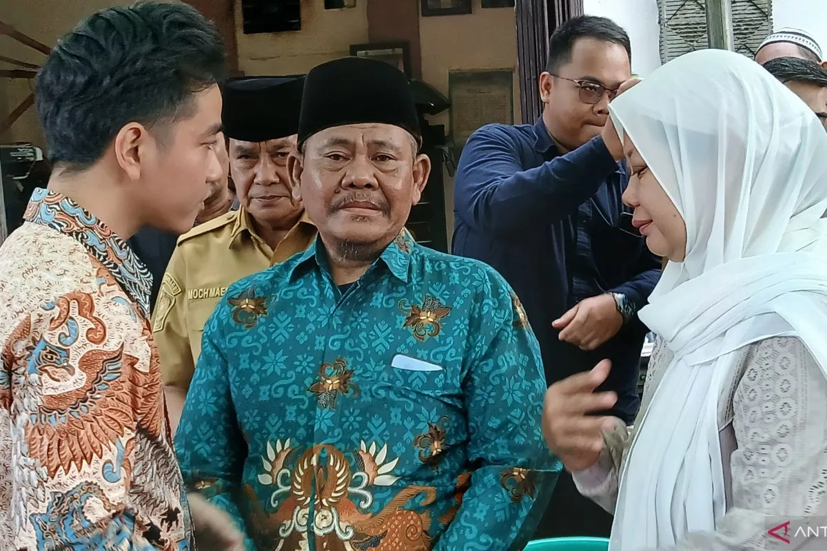 Gibran Melayat ke Rumah Siswa SMK Tangerang Meninggal Usai Ikut Demo