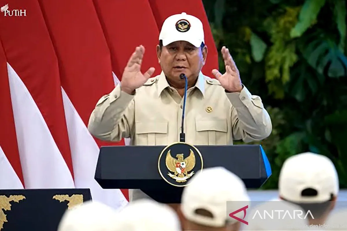 Prabowo prihatin banyak orang pintar terus cari kesalahan Pemerintah