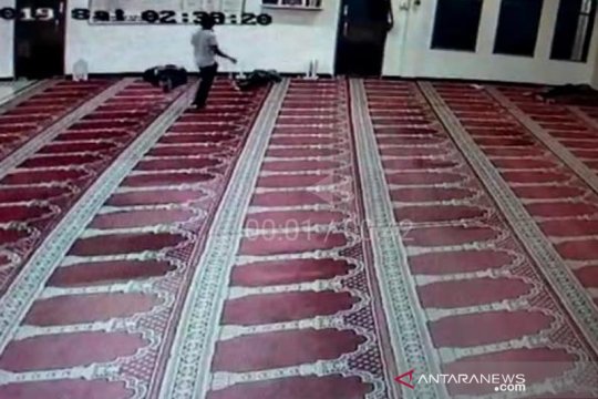 Lima ponsel peserta MTQ kafilah Aceh Jaya dicuri di dalam masjid