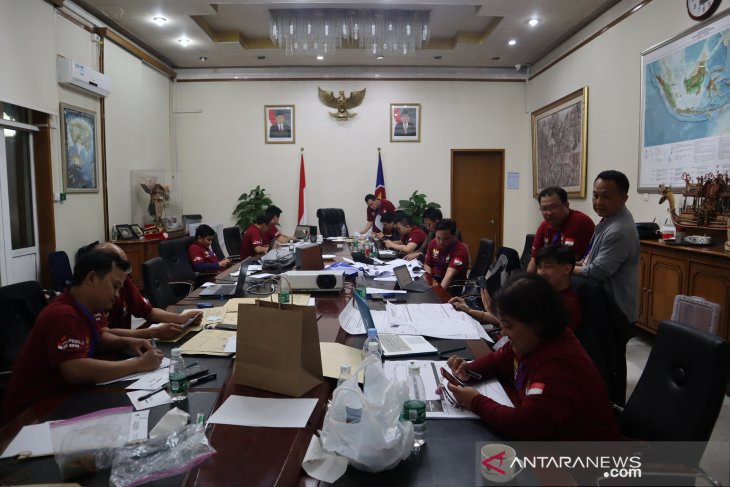 Dari melek 36 jam hingga perjalanan 200 kilometer demi Pemilu bersih