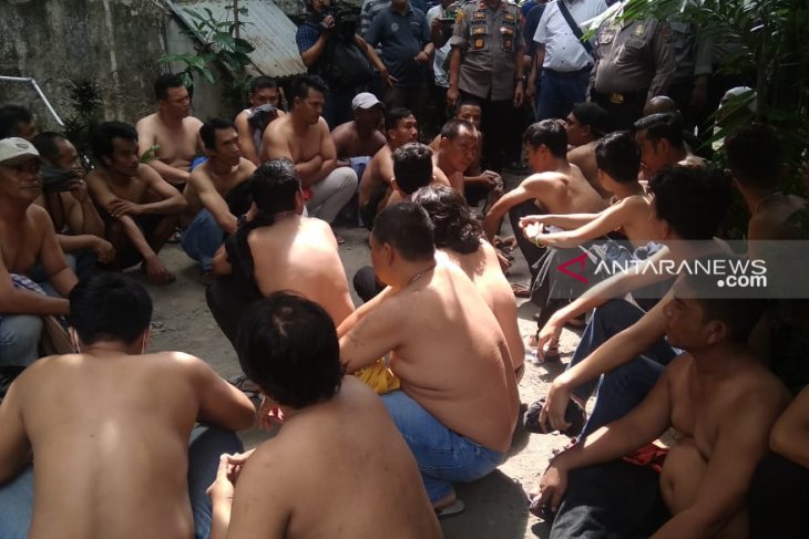 Dua kelompok OKP di Medan bentrok