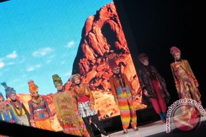 busana-muslim-ala-kerajaan-indonesia-akan-tampil-di-london-inggris