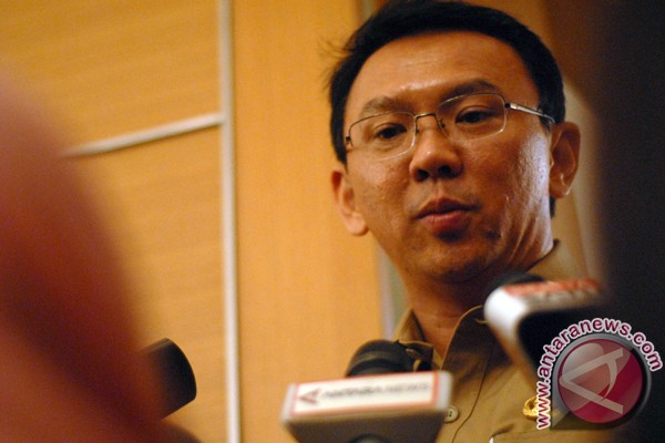 bus-tingkat-tahir-foundation-terhambat-ahok-anggap-kemenhub-tak-adilhikkk