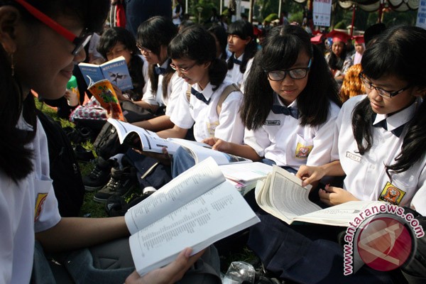 PERINGATAN HARI BUKU NASIONAL