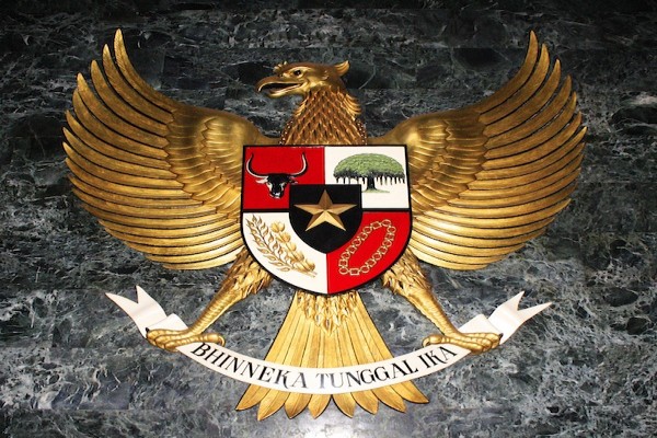 SEJARAH YANG TERLUPAKAN ATAU SENGAJA DI LUPAKAN (PERANJANG LAMBANG GARUDA)