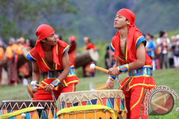 Danau Toba Dulu dan Sekarang