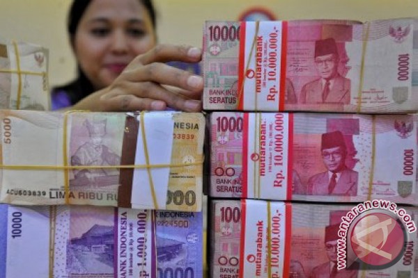Rupiah Menguat Jadi Rp 12.190 Per Dolar
