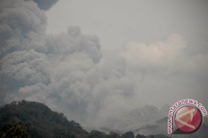 Hujan abu sampai Bandung, Jakarta masih aman