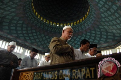 Masjid Al-Akbar Surabaya gelar shalat ghaib untuk korban AirAsia