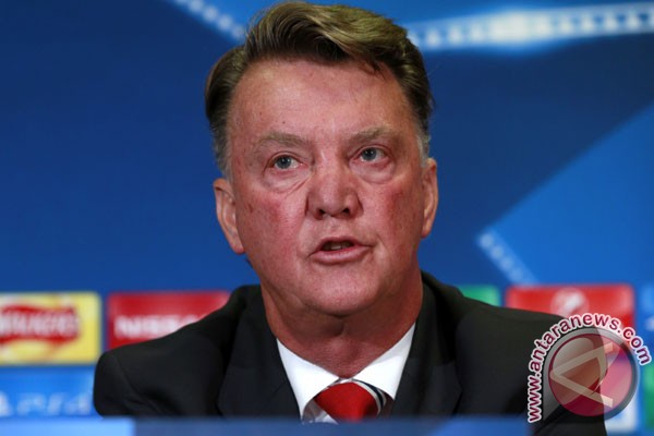 van-gaal-sebut-harapan-fans-mu-ketinggian