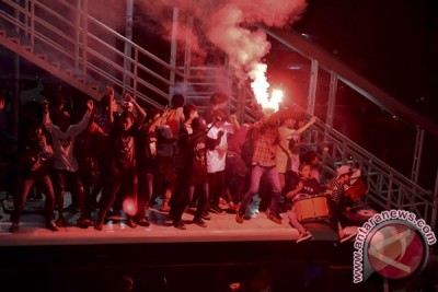 Tawuran dan kebakaran warnai malam takbiran di Jakarta