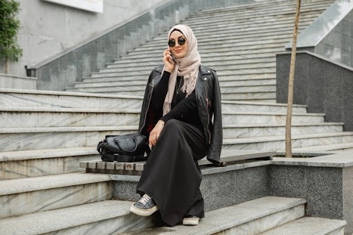 5 Trend Fashion Muslimah Remaja Kekinian yang Menarik Dicoba