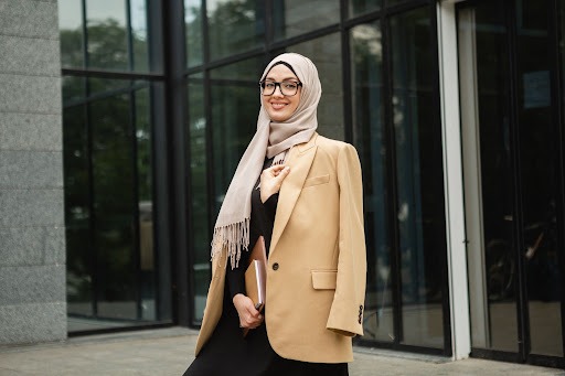 Setelan Baju Muslim Wanita yang Cocok untuk Segala Acara
