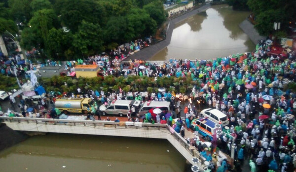 Liput Aksi 112, Wartawan Alami Kekerasan