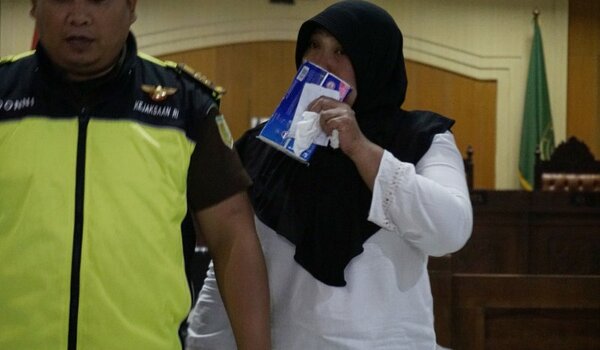 modus-suap-kompol-tuti-diungkap-di-sidang-perdana