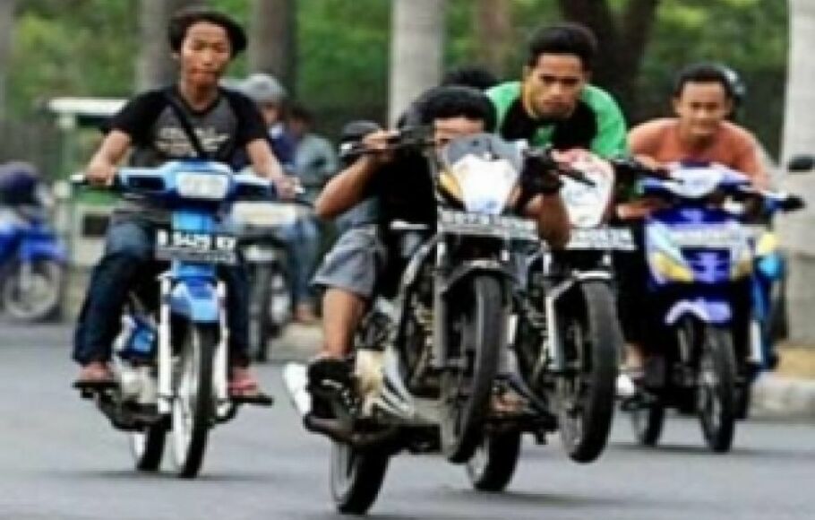 Aku Punya Teman Yang Buruk. Apa Yang Harus Aku Lakukan?
