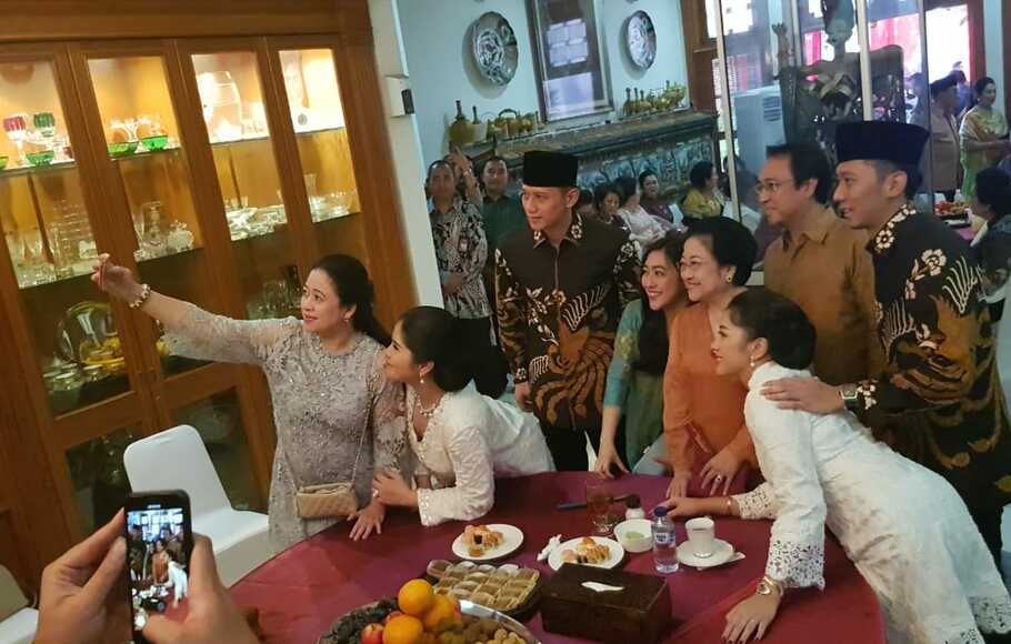 jokowi-halal-bihalal-ke-rumah-megawati-ahy-dan-ibas-turut-hadir