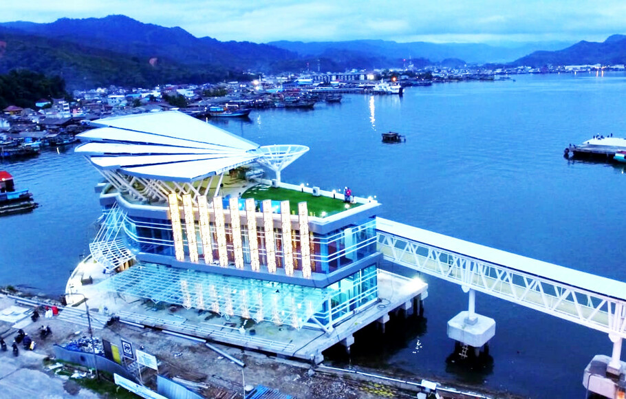 pelindo-berikan-diskon-85-untuk-kapal-tol-laut-di-labuan-bajo