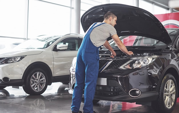 Why choose Service My Car for a Suzuki car service in Dubai?